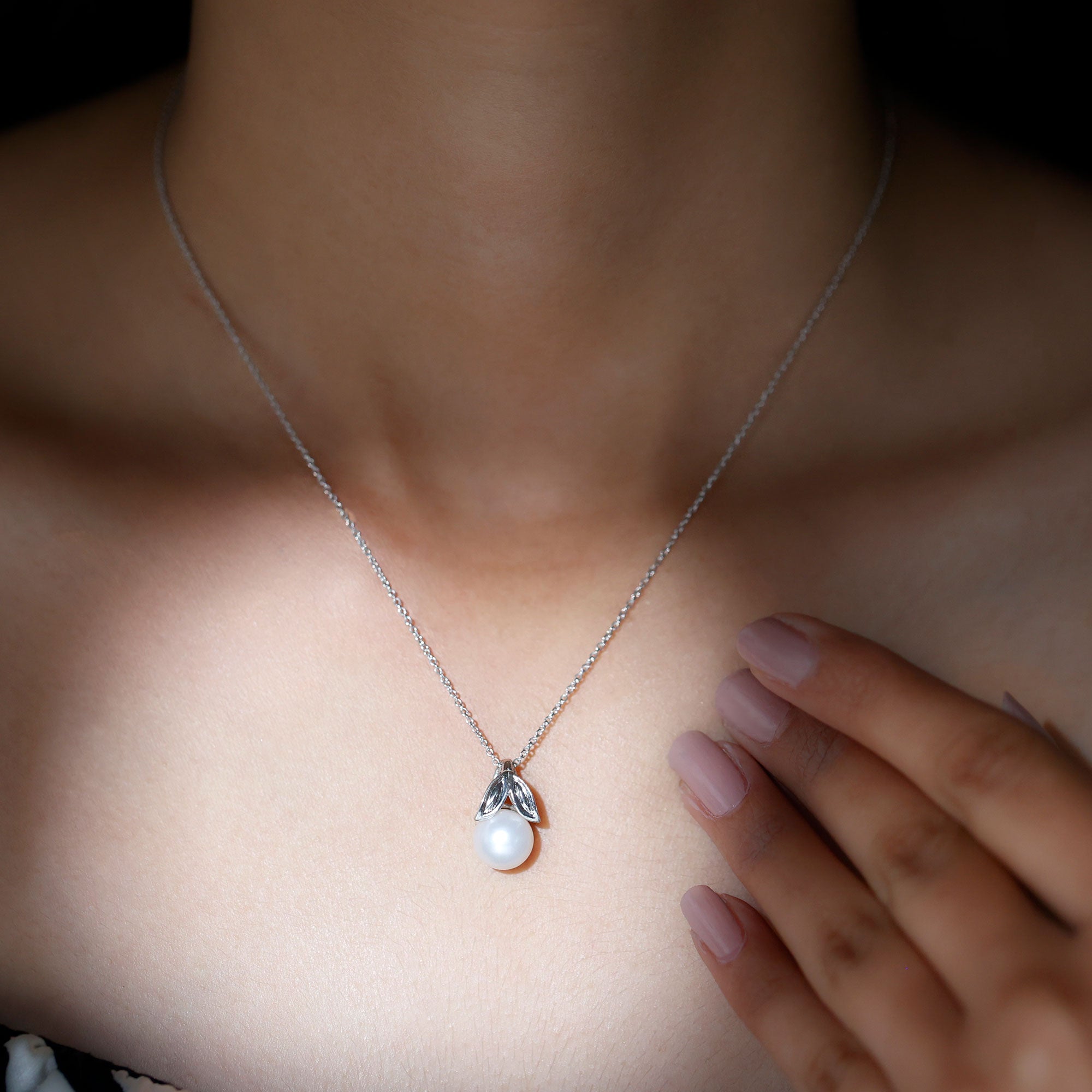 Freshwater Pearl Solitaire Pendant with Silver Leaf - Rosec Jewels