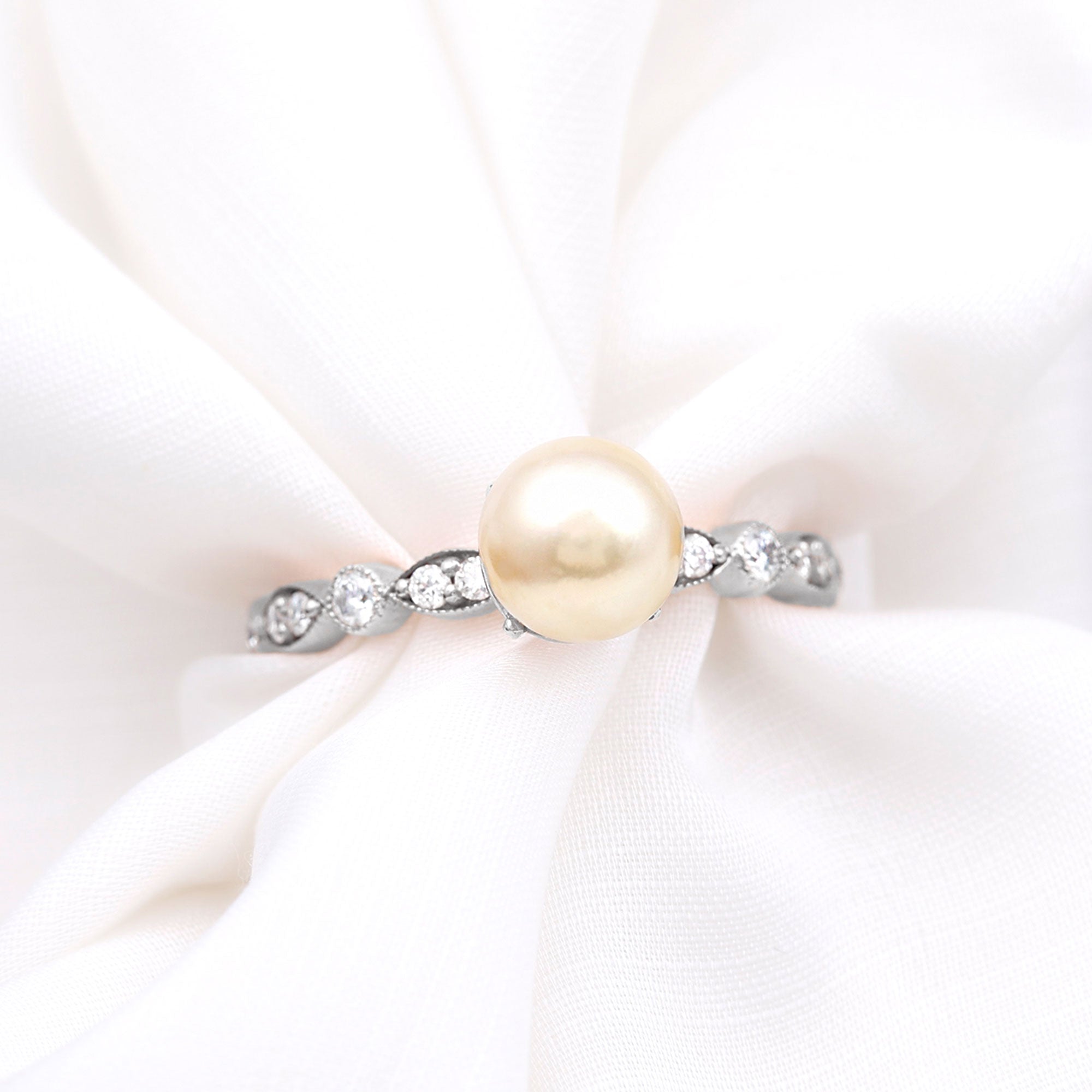 5.50 CT South Sea Pearl Engagement Ring with Diamond Side Stones South Sea Pearl - ( AAA ) - Quality - Rosec Jewels